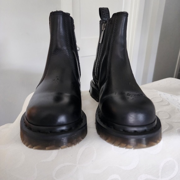 Dr. Martens 2976 Alyson WinterGrip Zip Chelsea Boots Black Leather Faux Fur US 5 - Picture 6 of 16